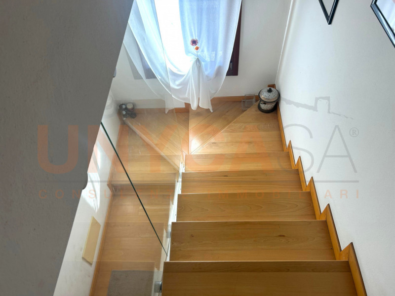 PADOVA - zona Chiesanuova: in una zona residenziale tranquilla e ben servita, proponiamo una trif...