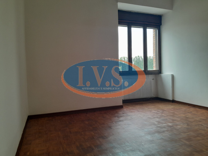 Spazi da sogno e luce naturale: il tuo tricamere indipendente a Montegaldella!
Cerchi una casa do...