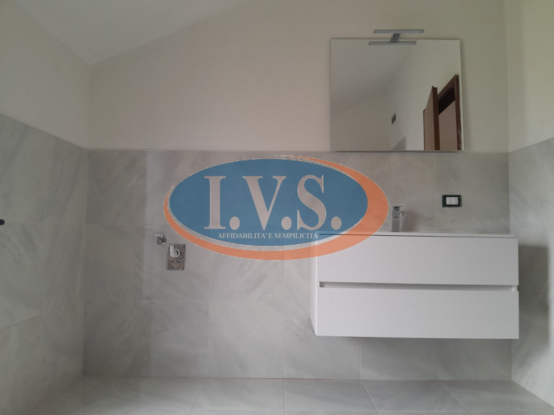 Spazi da sogno e luce naturale: il tuo tricamere indipendente a Montegaldella!
Cerchi una casa do...