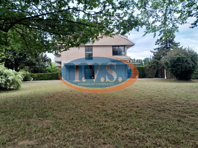 Spazi da sogno e luce naturale: il tuo tricamere indipendente a Montegaldella!
Cerchi una casa do...