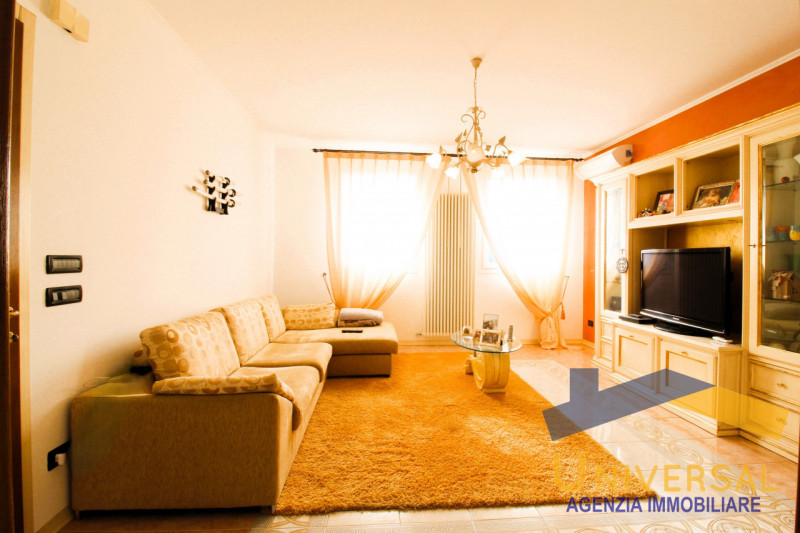 CAMPOSAMPIERO – Splendida villa singola, già predisposta per la divisione in due unità indipenden...