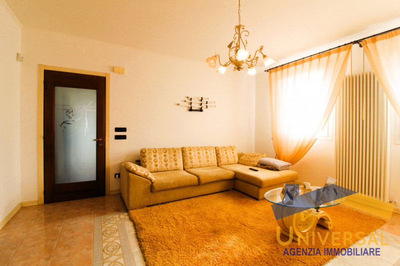 CAMPOSAMPIERO – Splendida villa singola, già predisposta per la divisione in due unità indipenden...