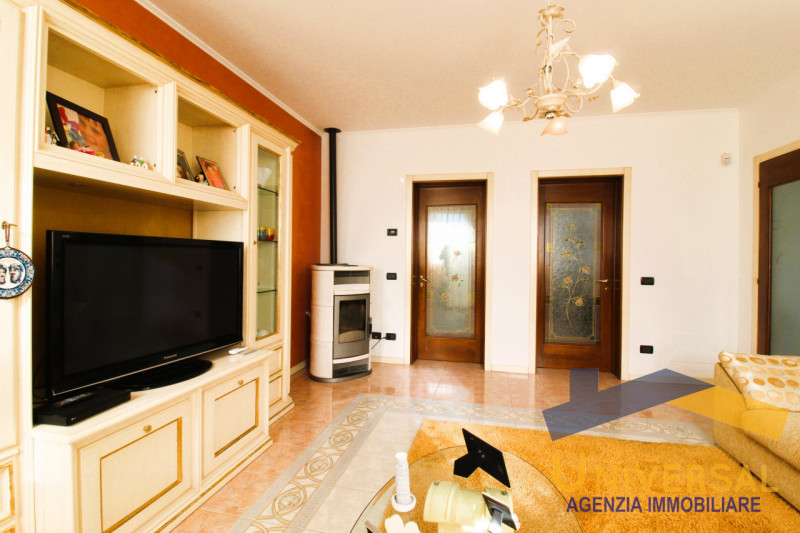 CAMPOSAMPIERO – Splendida villa singola, già predisposta per la divisione in due unità indipenden...