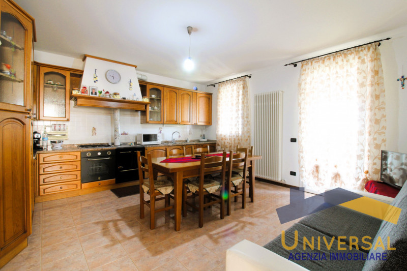 CAMPOSAMPIERO – Splendida villa singola, già predisposta per la divisione in due unità indipenden...