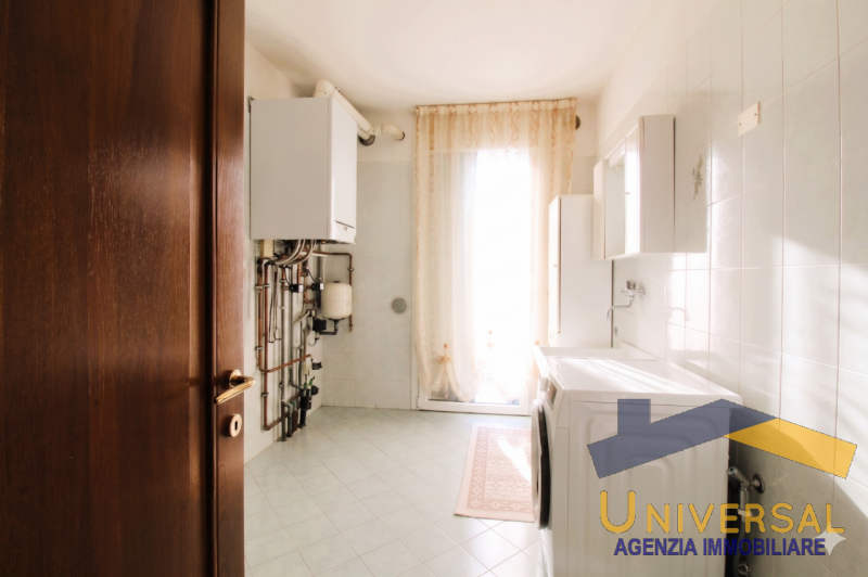 CAMPOSAMPIERO – Splendida villa singola, già predisposta per la divisione in due unità indipenden...