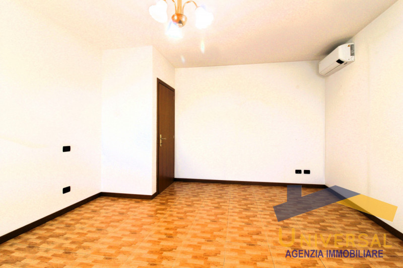 CAMPOSAMPIERO – Splendida villa singola, già predisposta per la divisione in due unità indipenden...