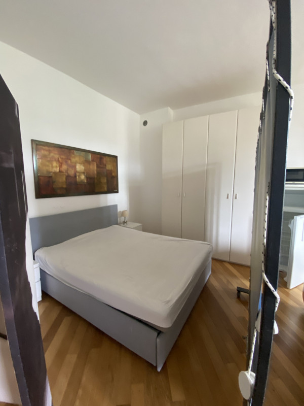 Centro zona Specola Riviere Monolocale ampio piano alto con ascensore ingressino ampio monolocale...