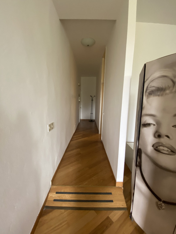 Centro zona Specola Riviere Monolocale ampio piano alto con ascensore ingressino ampio monolocale...