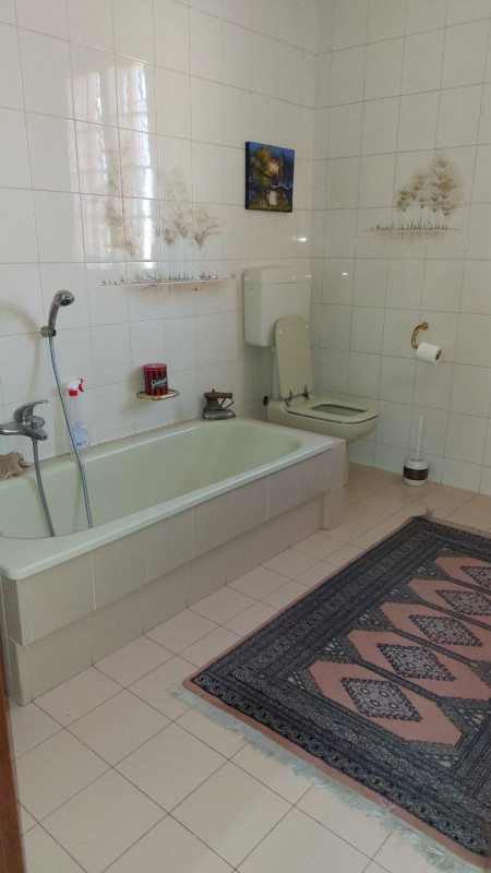 Longare, zona di via Colderuga, è in vendita una casa singola composta da due unità, una al piano...