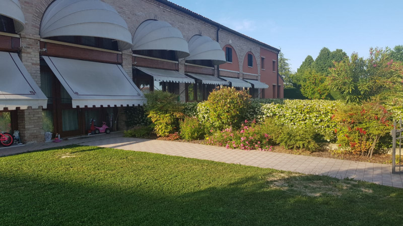 VIGONZA CENTRO: vieni a visitare questa affascinante porzione d’angolo di villa quadrifamiliare n...