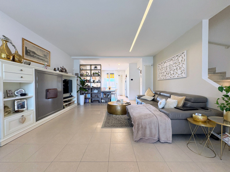 THIENE - villa a schiera ristrutturata con giardino € 298.000,00

08.05.2026 OPEN HOUSE DAY dalle...