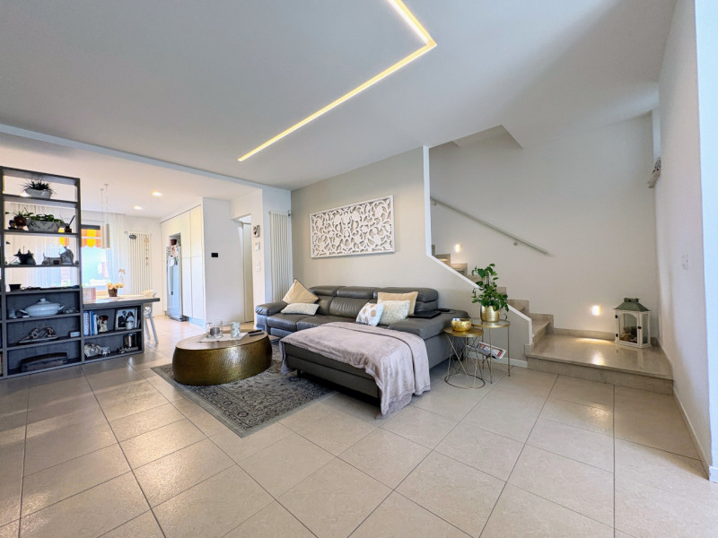 THIENE - villa a schiera ristrutturata con giardino € 298.000,00

08.05.2026 OPEN HOUSE DAY dalle...