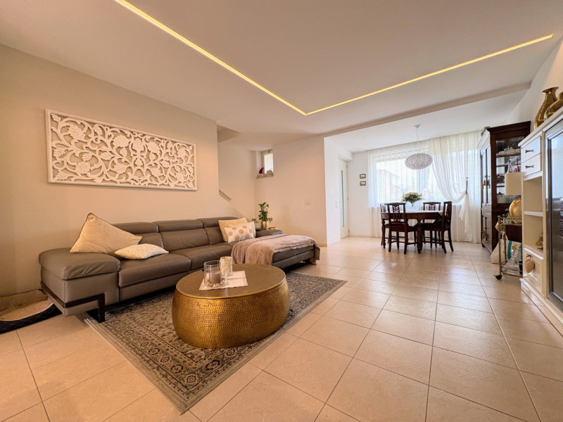 THIENE - villa a schiera ristrutturata con giardino € 298.000,00

08.05.2026 OPEN HOUSE DAY dalle...