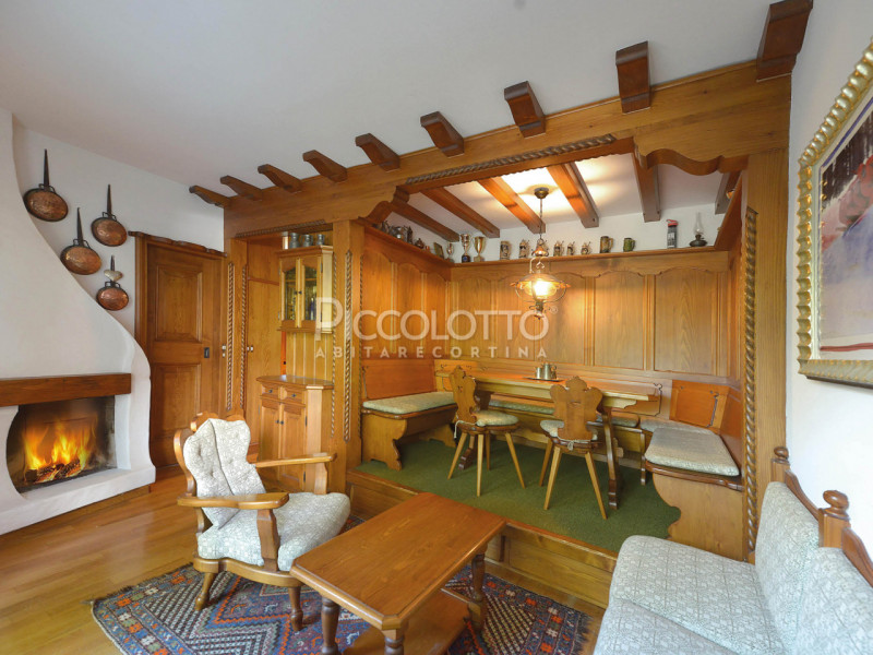 Rif. A1399 - DISPONIBILE IN AFFITTO DAL 01 LUGLIO 2026 AL 30 SETTEMBRE 2026

Cortina d'Ampezzo, m...