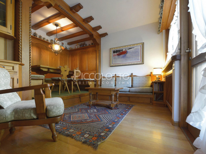 Rif. A1399 - DISPONIBILE IN AFFITTO DAL 01 LUGLIO 2026 AL 30 SETTEMBRE 2026

Cortina d'Ampezzo, m...