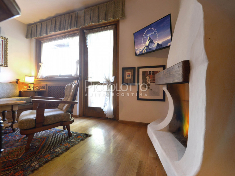 Rif. A1399 - DISPONIBILE IN AFFITTO DAL 01 LUGLIO 2026 AL 30 SETTEMBRE 2026

Cortina d'Ampezzo, m...