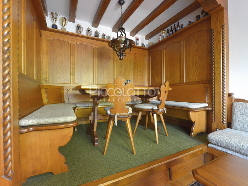 Rif. A1399 - DISPONIBILE IN AFFITTO DAL 01 LUGLIO 2026 AL 30 SETTEMBRE 2026

Cortina d'Ampezzo, m...