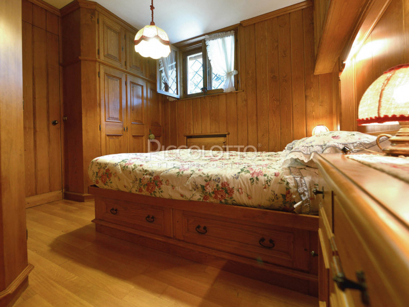 Rif. A1399 - DISPONIBILE IN AFFITTO DAL 01 LUGLIO 2026 AL 30 SETTEMBRE 2026

Cortina d'Ampezzo, m...