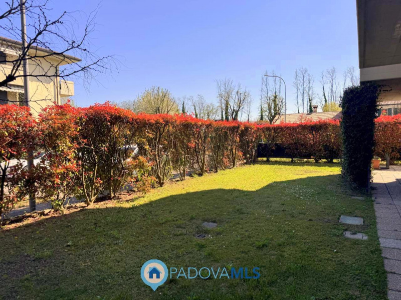 Immobile in esclusiva al Gruppo Padova MLS

Recente appartamento in ottime condizioni posta al pi...