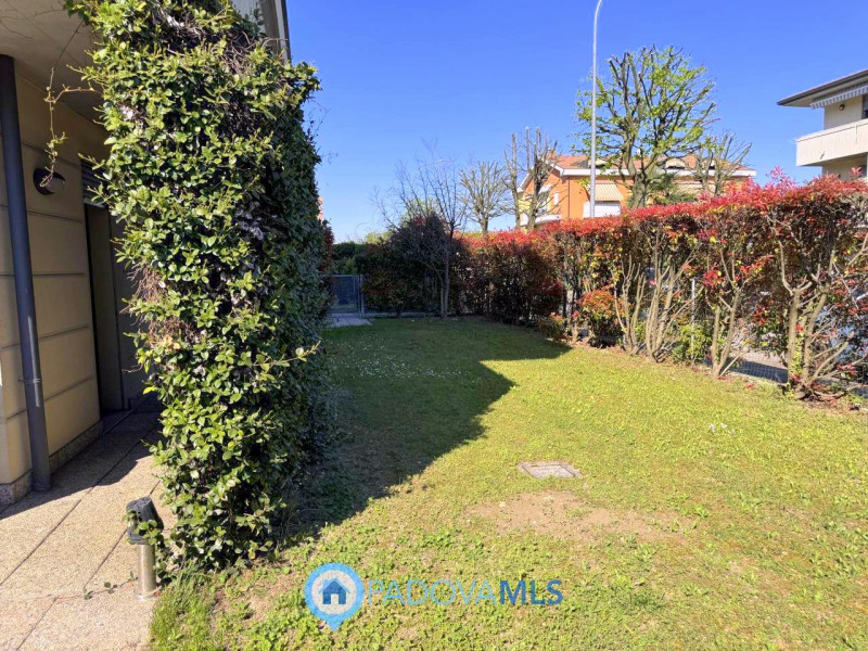 Immobile in esclusiva al Gruppo Padova MLS

Recente appartamento in ottime condizioni posta al pi...