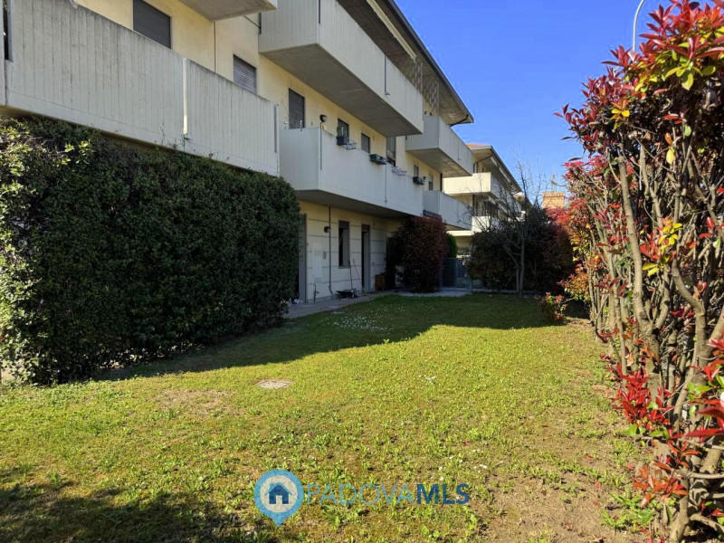 Immobile in esclusiva al Gruppo Padova MLS

Recente appartamento in ottime condizioni posta al pi...