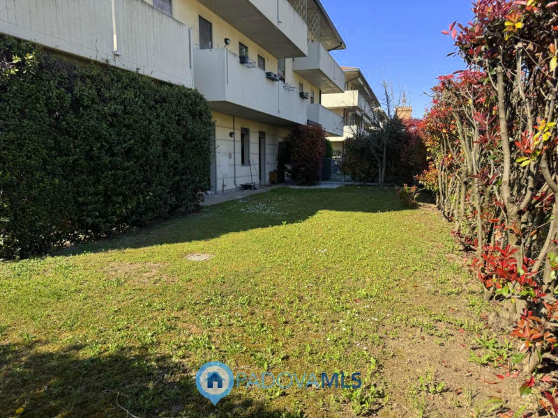 Immobile in esclusiva al Gruppo Padova MLS

Recente appartamento in ottime condizioni posta al pi...