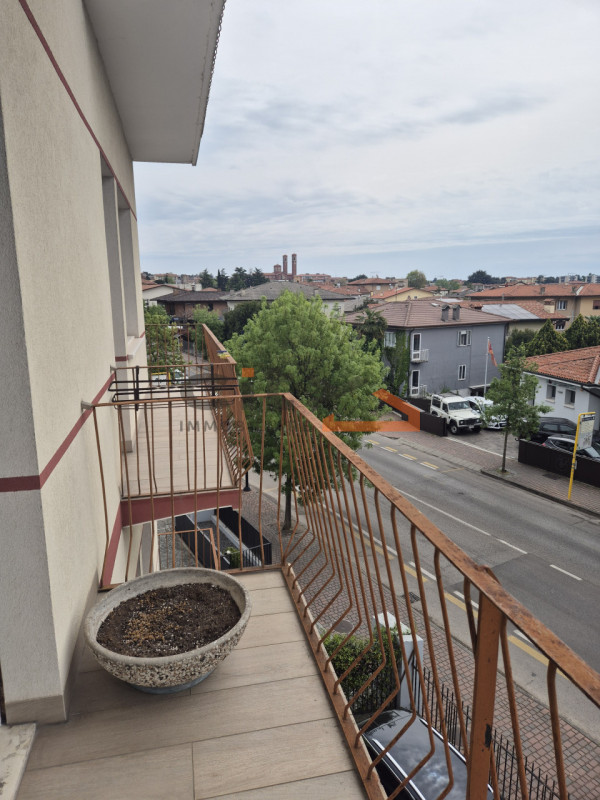 Bassano del Grappa a due passi dal centro - Proponiamo in locazione APPARTAMENTO BICAMERE disponi...