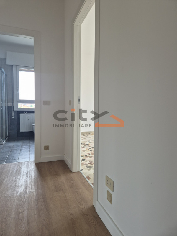 Bassano del Grappa a due passi dal centro - Proponiamo in locazione APPARTAMENTO BICAMERE disponi...