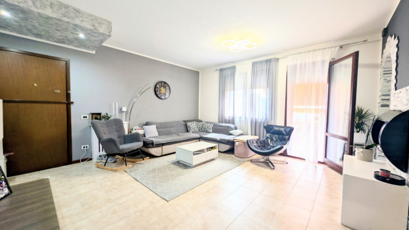MARANO VICENTINO – bicamere ristrutturato con terrazzo abitabile. € 137.000

18.05.2026 OPEN HOUS...