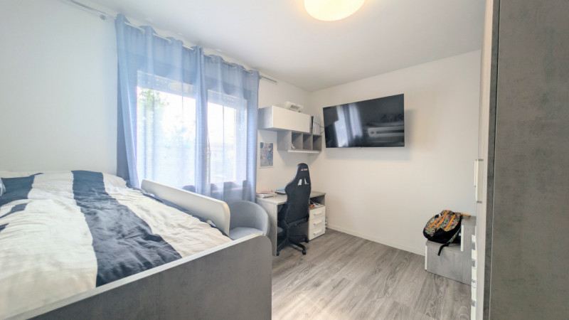MARANO VICENTINO – bicamere ristrutturato con terrazzo abitabile. € 137.000

18.05.2026 OPEN HOUS...