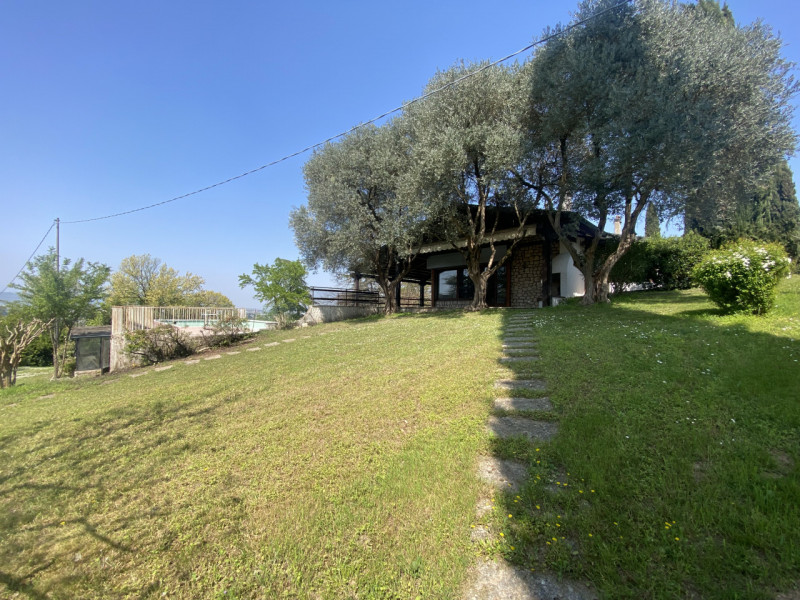 Villa unico piano - Piscina - Parco 5000 mq
Colline tra Vicenza e Arcugnano, villa singola dispos...