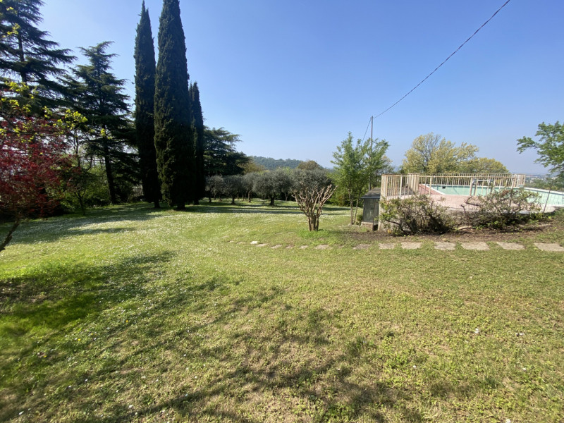 Villa unico piano - Piscina - Parco 5000 mq
Colline tra Vicenza e Arcugnano, villa singola dispos...