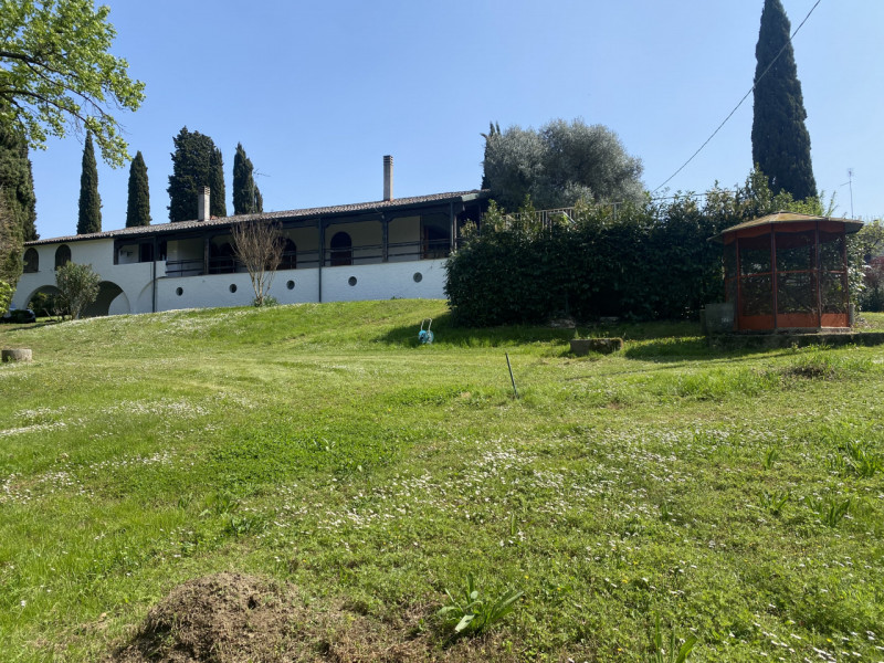 Villa unico piano - Piscina - Parco 5000 mq
Colline tra Vicenza e Arcugnano, villa singola dispos...