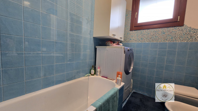 Rif. APE393 - Situato a pochi passi dal rinomato castello di Este, con vista sulla pineta e sul p...