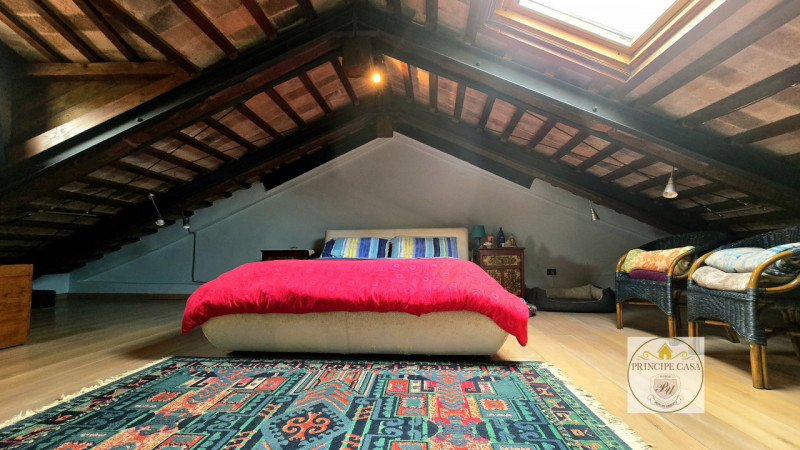 Rif. APE393 - Situato a pochi passi dal rinomato castello di Este, con vista sulla pineta e sul p...