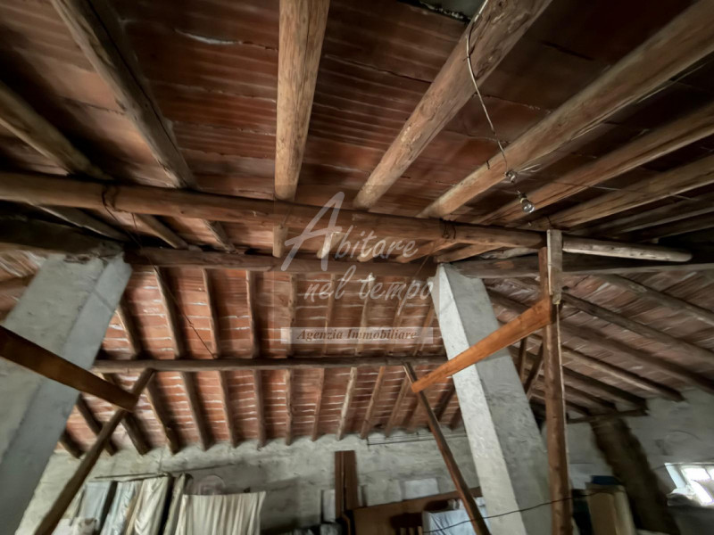 Carmignano di Brenta (PD) - Centro

Situato nel cuore pulsante di Carmignano di Brenta, posiziona...