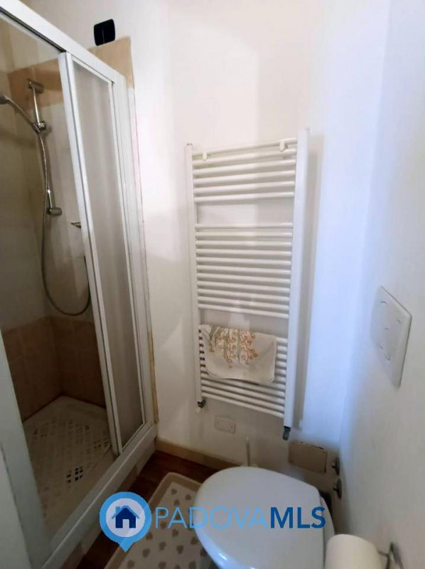 Immobile in esclusiva al Gruppo Padova MLS

Casalserugo splendida porzione di rustico con spazi i...