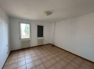 Rif. A.A.34-25

Vendita all'asta - appartamento al 1° piano con posto auto in data 27 maggio 2026...