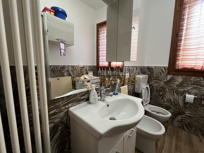 PIOVENE ROCCHETTE - Centro: In zona centrale vi proponiamo un MINIAPPARTAMENTO al piano terra com...