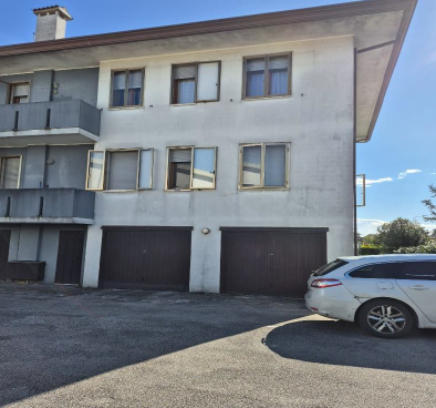 Rif. A.A.333-24

Vendita all'asta - appartamento al 1° piano con garage in data 27 maggio 2026

D...