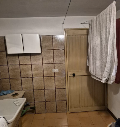 Rif. A.A.333-24

Vendita all'asta - appartamento al 1° piano con garage in data 27 maggio 2026

D...