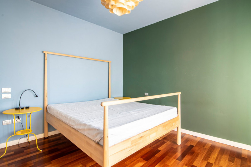 Nel cuore storico di Abano Terme, proponiamo in vendita un elegante appartamento, situato al seco...