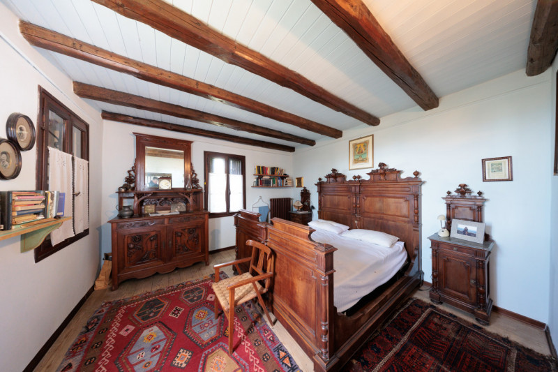 Proponiamo in vendita un meraviglioso rustico, situato nella suggestiva zona di Valnogaredo (Cint...