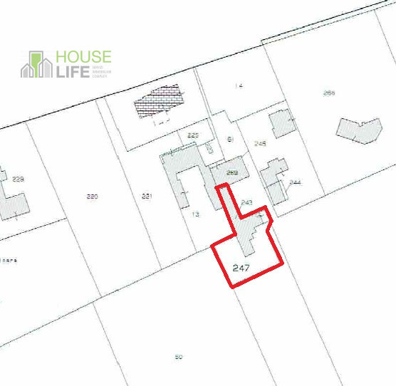 BREGANZE: SPLENDIDO CASALE di campagna circondato da vigneti da ristrutturare di c.a. 300 mq. Ott...