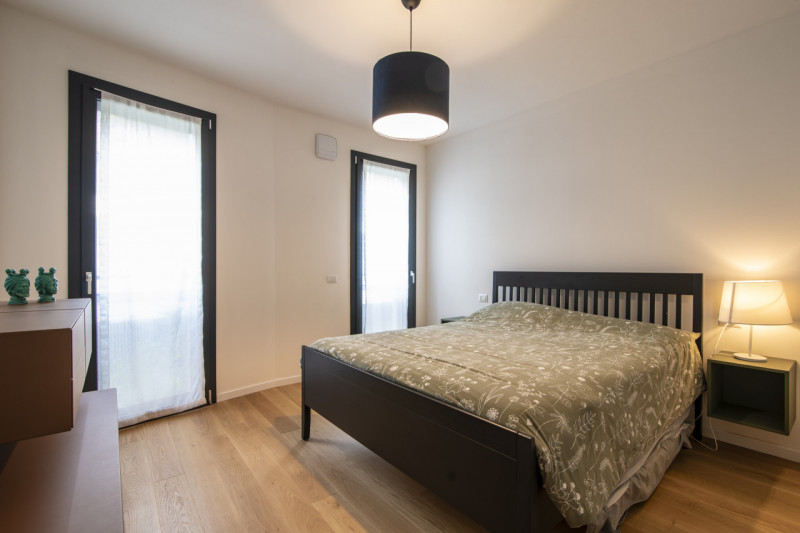 Ponte San Nicolò - Voltabarozzo: Appartamento al secondo piano con ascensore così composto:
Ingre...