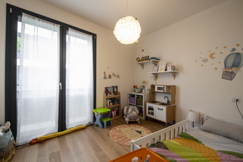 Ponte San Nicolò - Voltabarozzo: Appartamento al secondo piano con ascensore così composto:
Ingre...