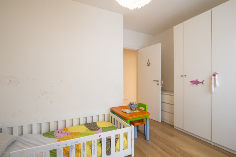 Ponte San Nicolò - Voltabarozzo: Appartamento al secondo piano con ascensore così composto:
Ingre...