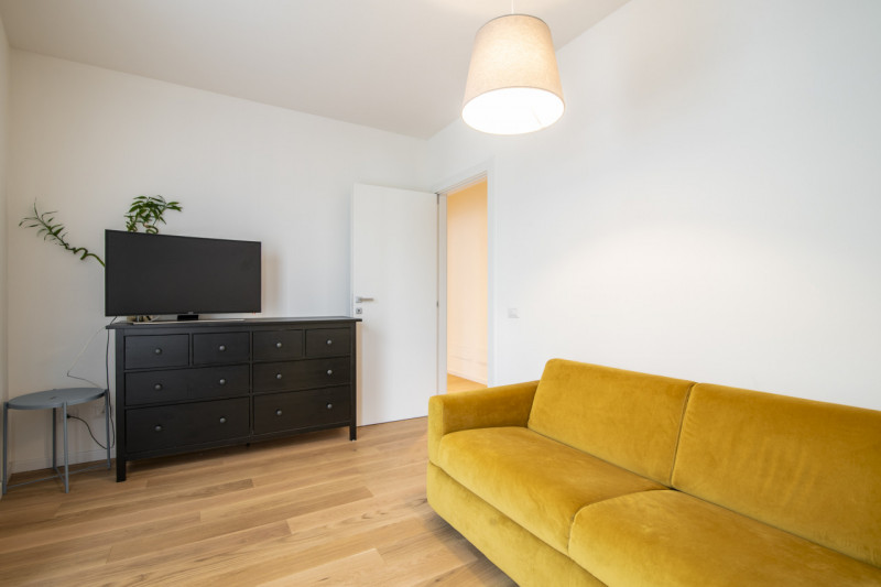 Ponte San Nicolò - Voltabarozzo: Appartamento al secondo piano con ascensore così composto:
Ingre...