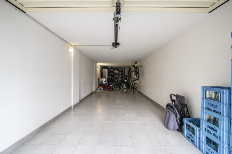 Ponte San Nicolò - Voltabarozzo: Appartamento al secondo piano con ascensore così composto:
Ingre...