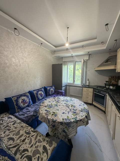 LOREGGIA proponiamo in vendita luminoso appartamento al 2° ed ultimo piano in contesto di sole 4 ...